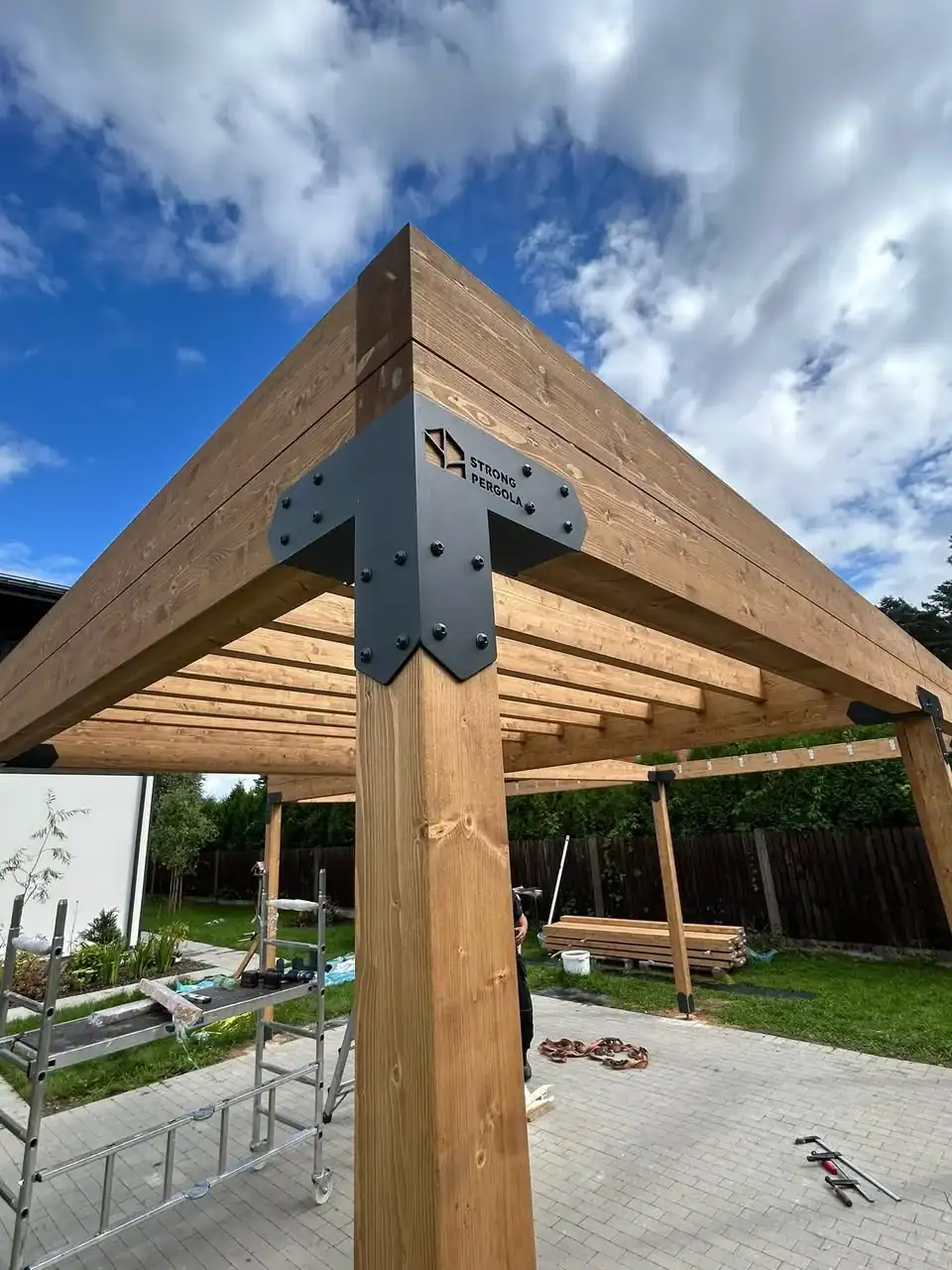 tillverkning industriell webbplats design stark pergola 2